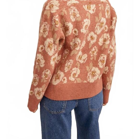 NEW HEM & THREAD floral motif sweater in winter rose - Picture 3 of 6
